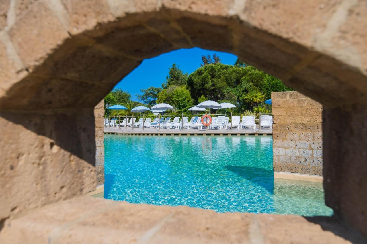 Camping Le Palme Marina Di Bibbona Buitenkant foto
